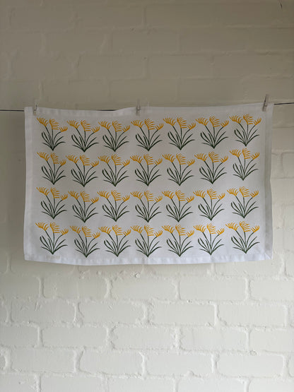 Australian Native Series Kangaroo Paw Hand Towel